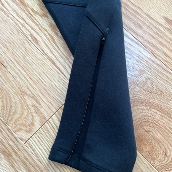 New! Alphalete small black Elmts zip jogger. - Picture 9 of 16